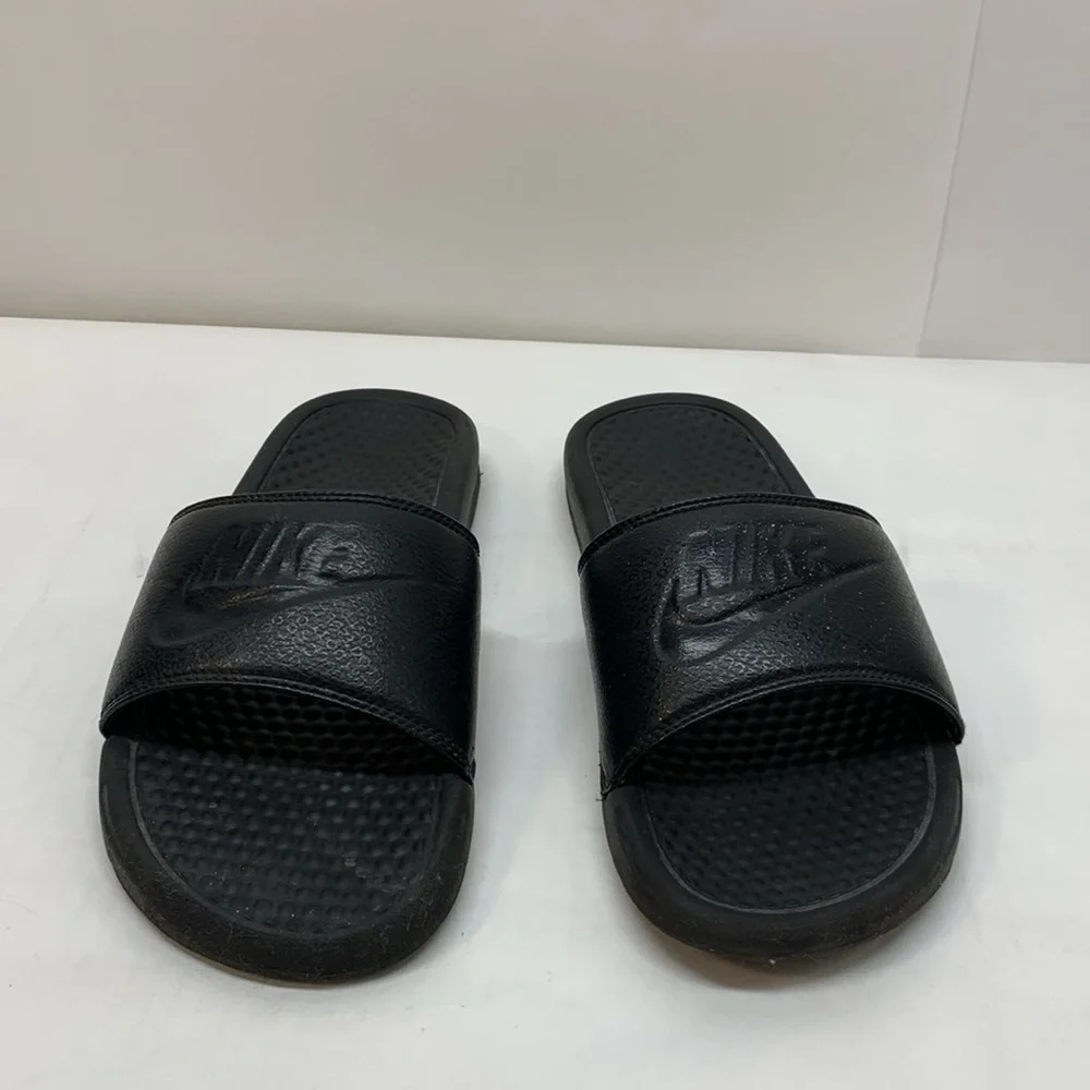 Nike men’s black sandals 343880 size 8